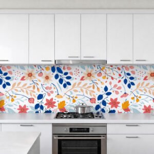 Cuisine moderne avec crédence florale colorée