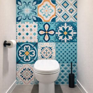 WC moderne avec carreaux bleus décoratifs